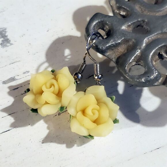 Hand Crafted Fimo Polymer Clay Yellow Rose Flower Bead Dangle Earrings - Picture 1 of 5